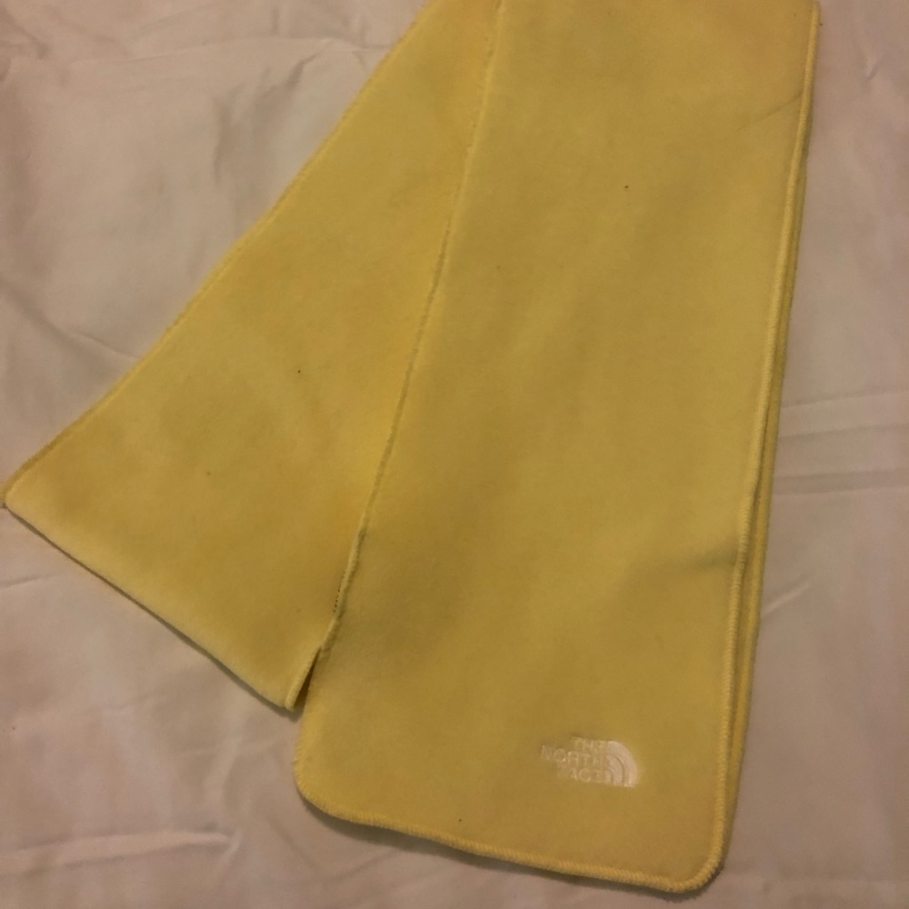 The North Face polartec fleece scarf
